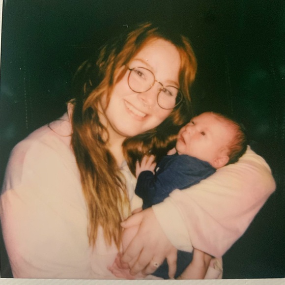 Meet your Posher, Chrissy - Picture 3 of 3